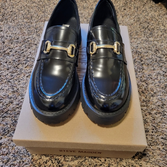 Loafers - Picture 2 of 7